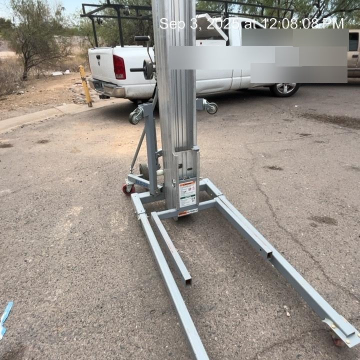 2023 GENIE SLC-24