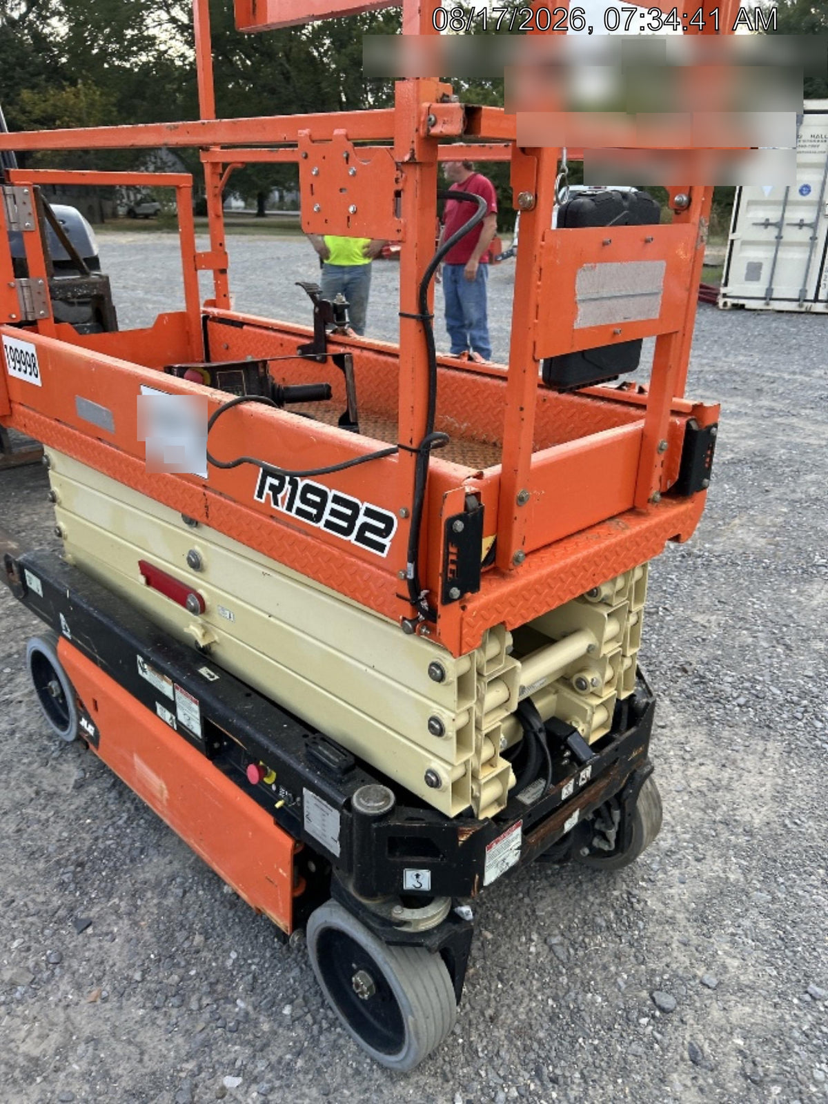 2023 JLG ES1932