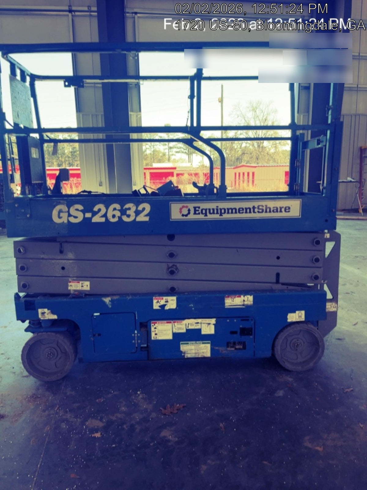 2019 Genie GS-2632 Folding rails with half height swing gate