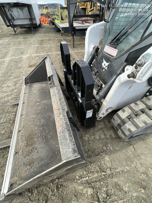 2022 TAKEUCHI 48" Pallet Forks - Takeuchi