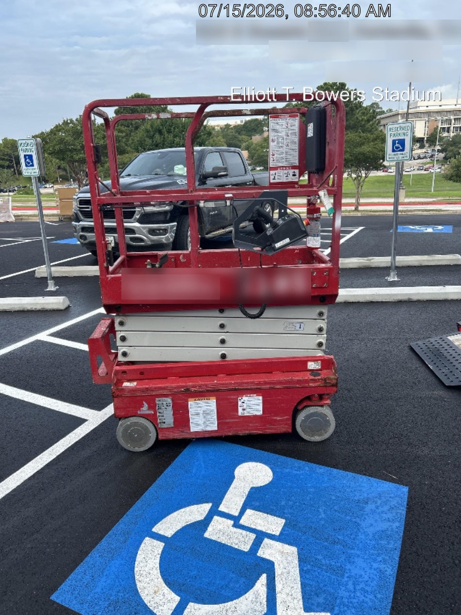 2017 MEC 1330SE 13' Scissor Lift w/2 Year Extended Full Warranty