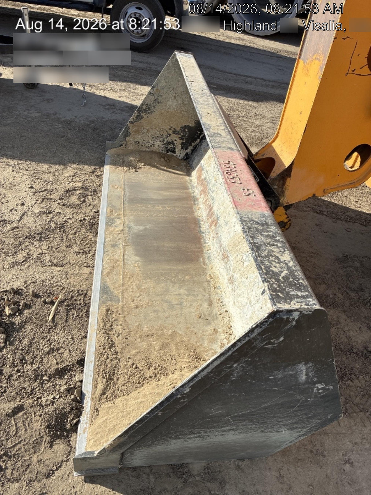 2025 JLG 1001100823