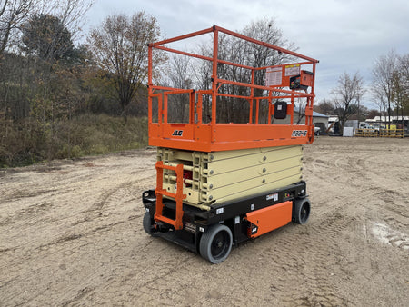 2021 JLG R3246