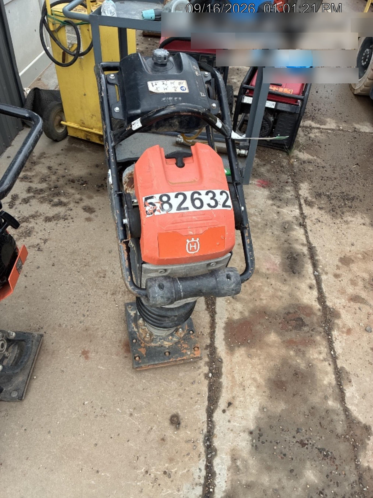 2025 HUSQVARNA LT6005