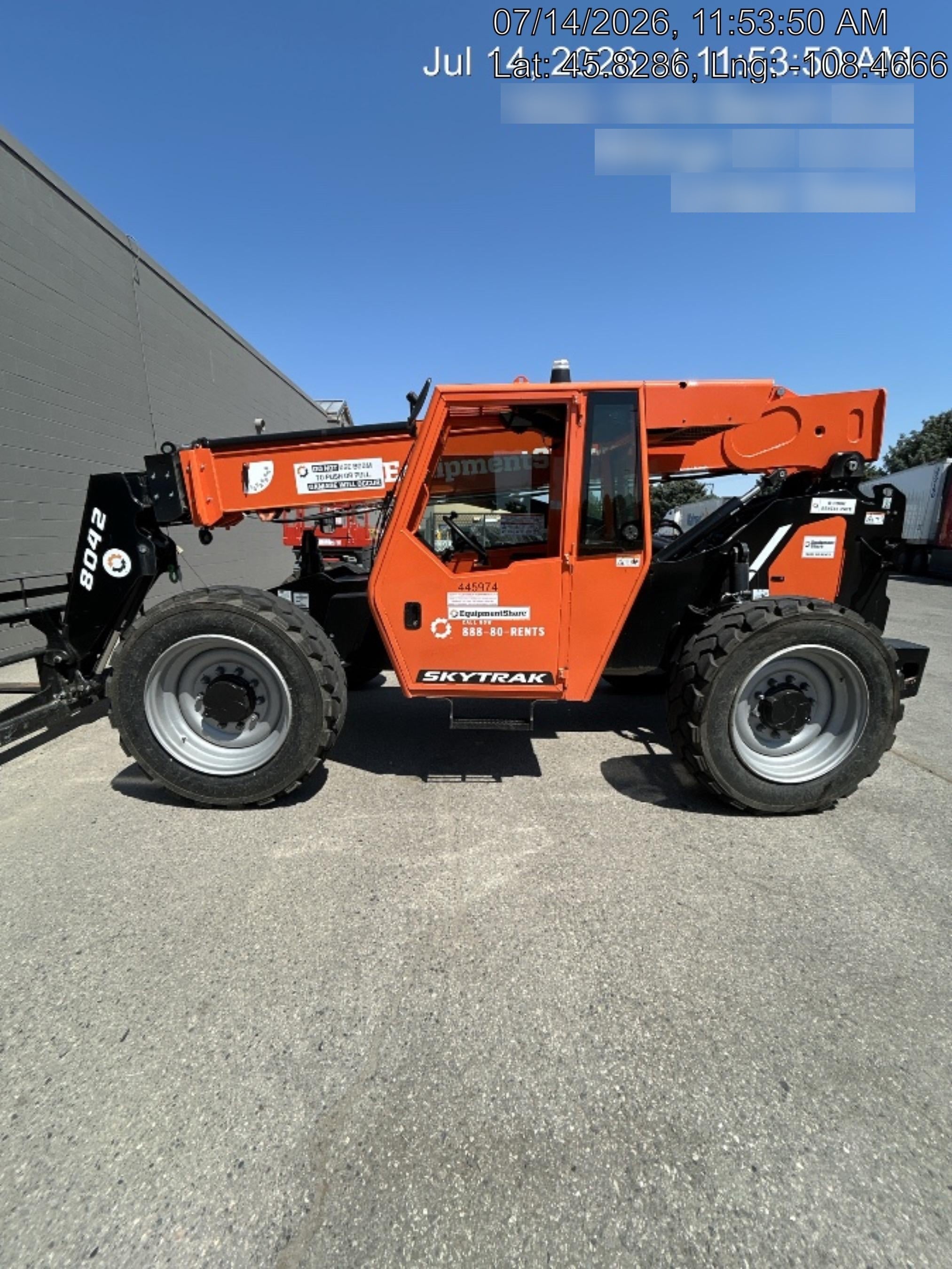 2024 SKYTRAK 8042