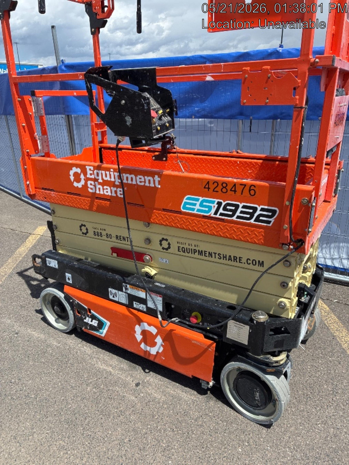 2024 JLG ES1932