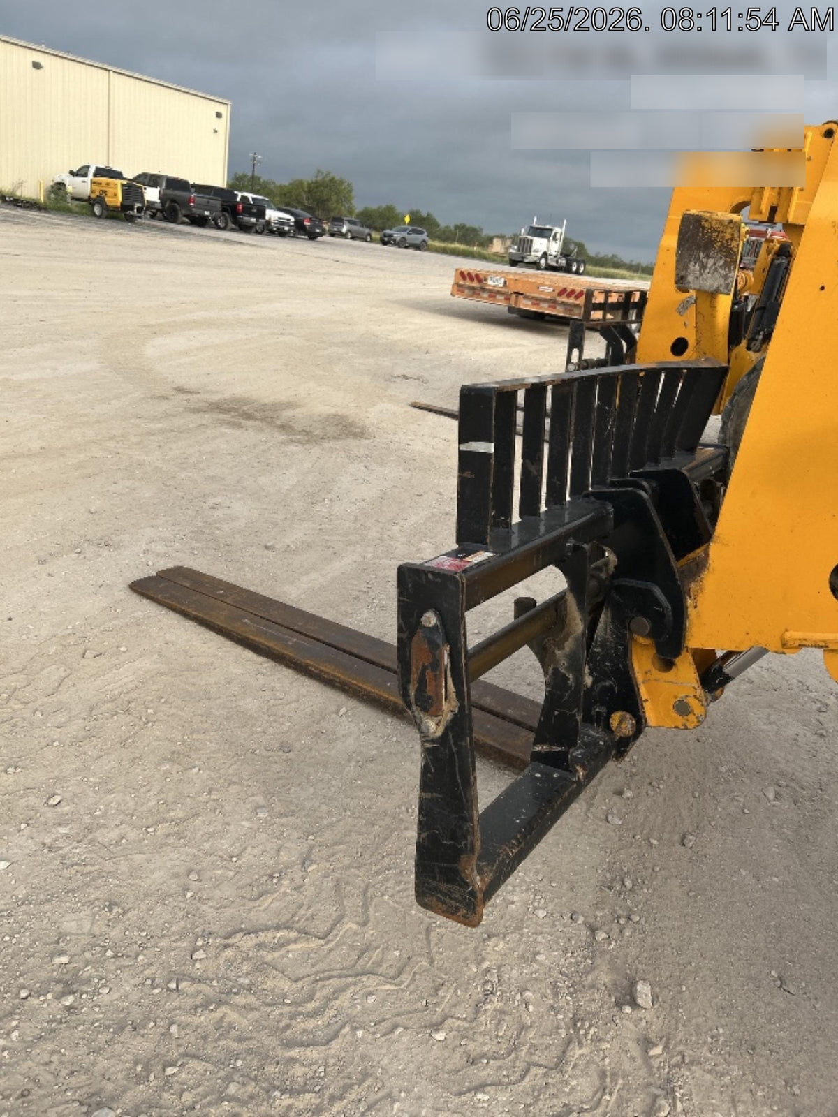 2023 JCB 510-56
