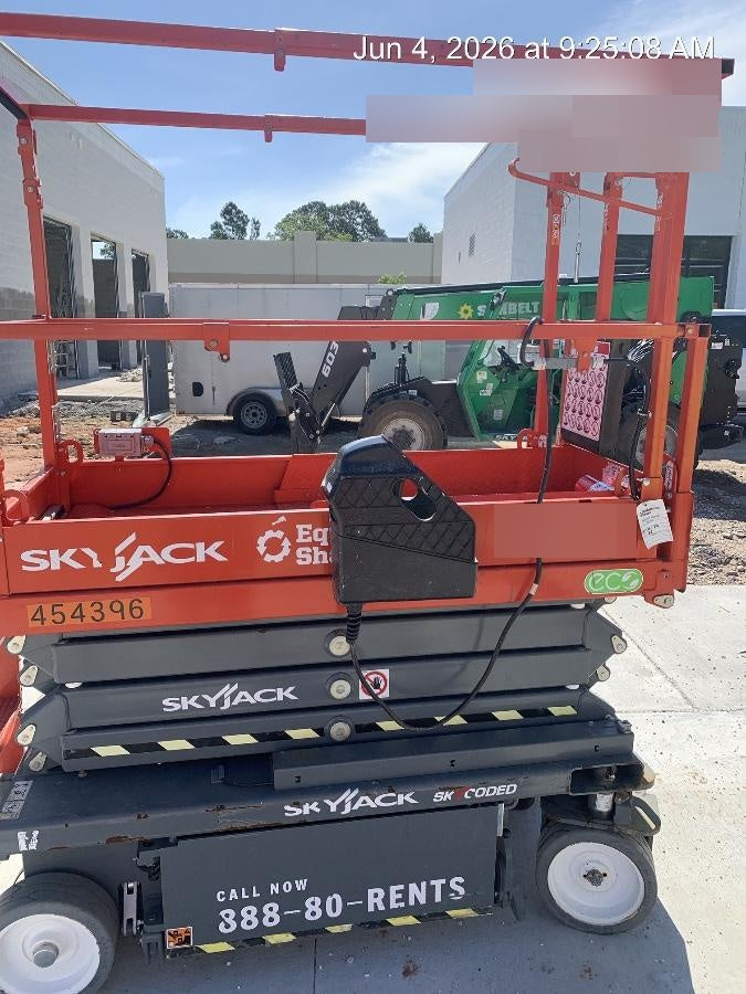 2024 Skyjack SJ3219 Electric Drive, Sld NM Tires, DBcns, RFRails, Power to Platform, T3 + Access Control