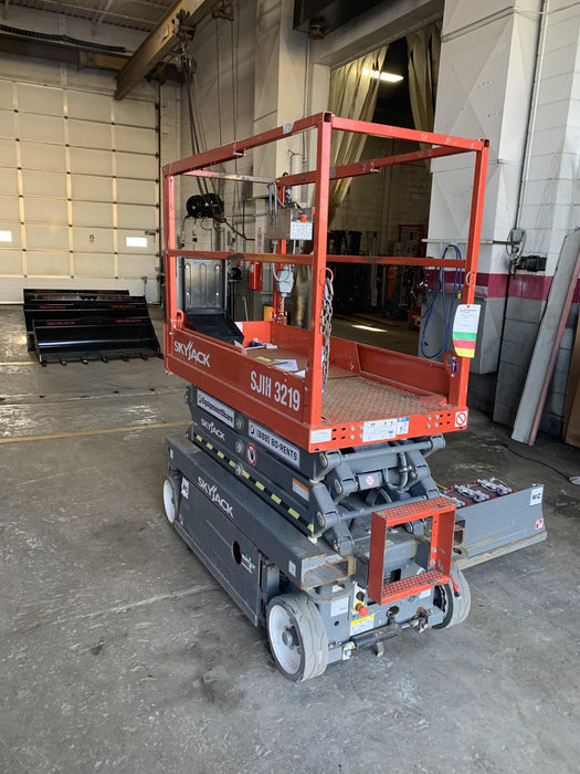 2016 Skyjack SJIII-3219 Standard Rental Specs