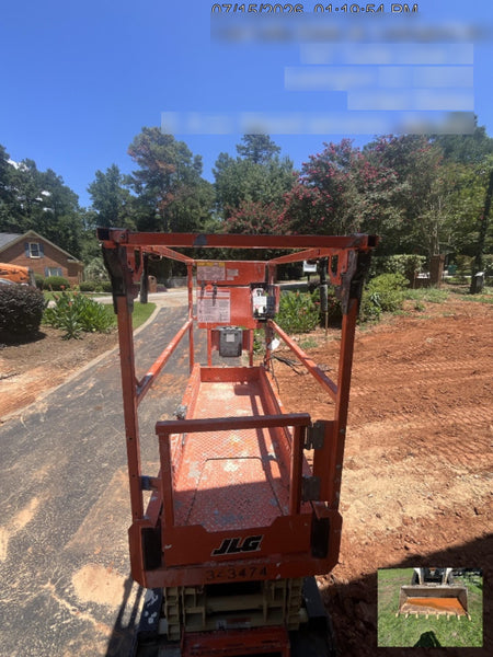 2023 JLG ES1932
