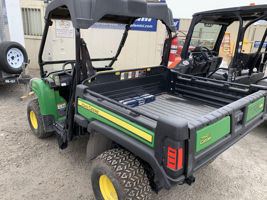 2020 John Deere 815E 2S 2 - 3 Seat UTV, DSL, 4WD, Canopy, Standard Rental Spec