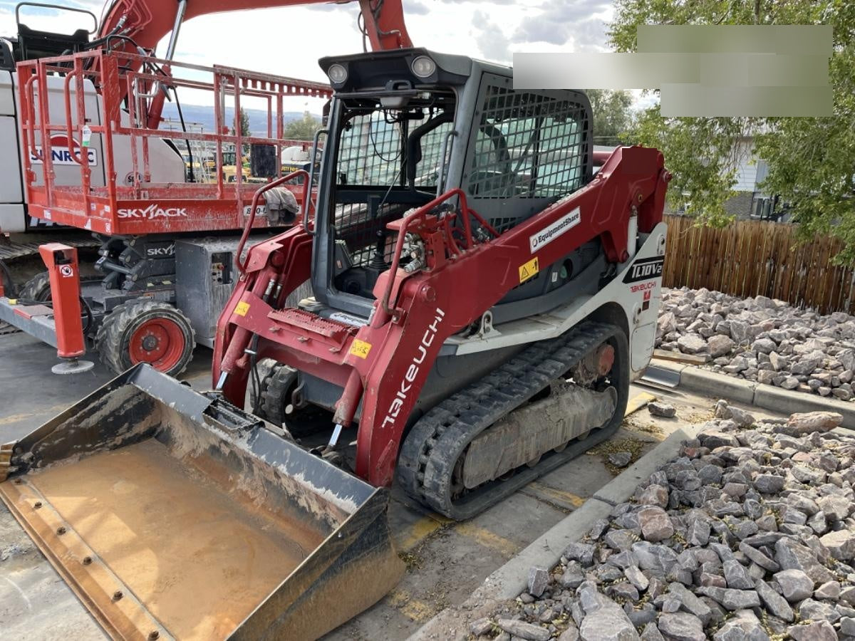 2019 TAKEUCHI TL10V2-CR