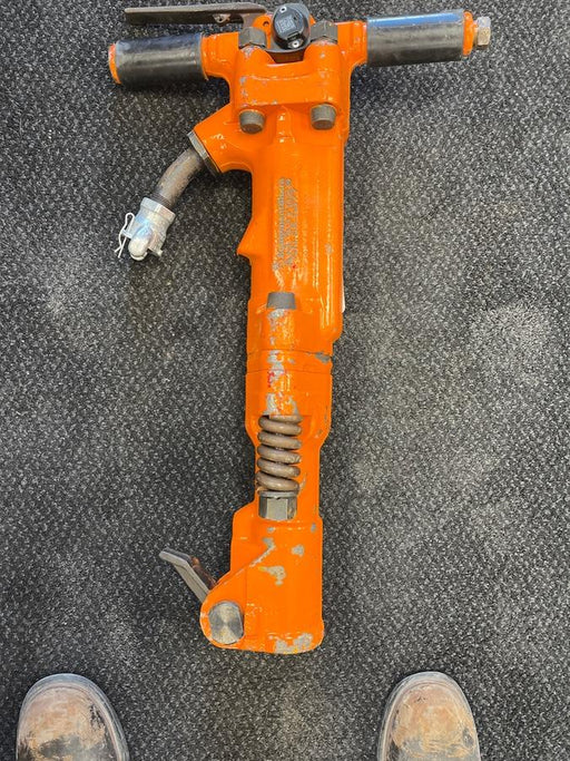 2023 MICHIGAN PNEUMATIC ES-TPB60-118-TRACKER