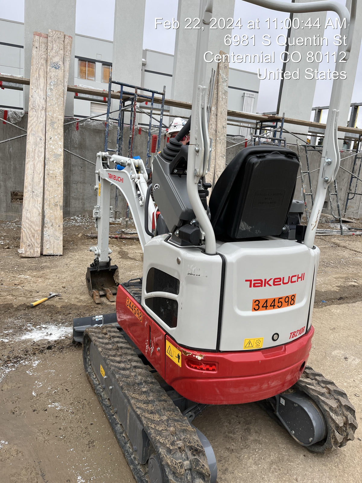 2023 TAKEUCHI TB210R