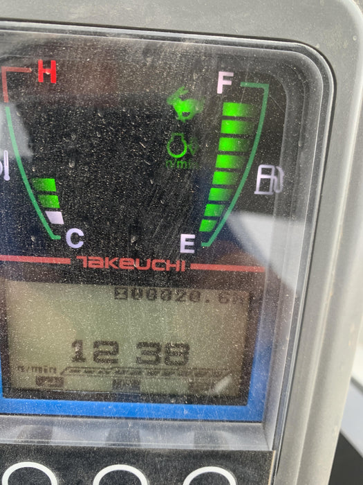 2021 TAKEUCHI TB235-2R