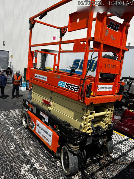 2022 JLG R4045