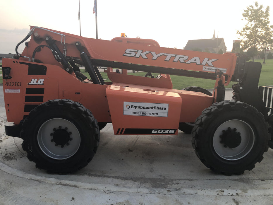 2019 Skytrak 6036 Canopy, Solid Tires, LED Work Lights, Beacon 50" Carriage, 48" Pallet Forks