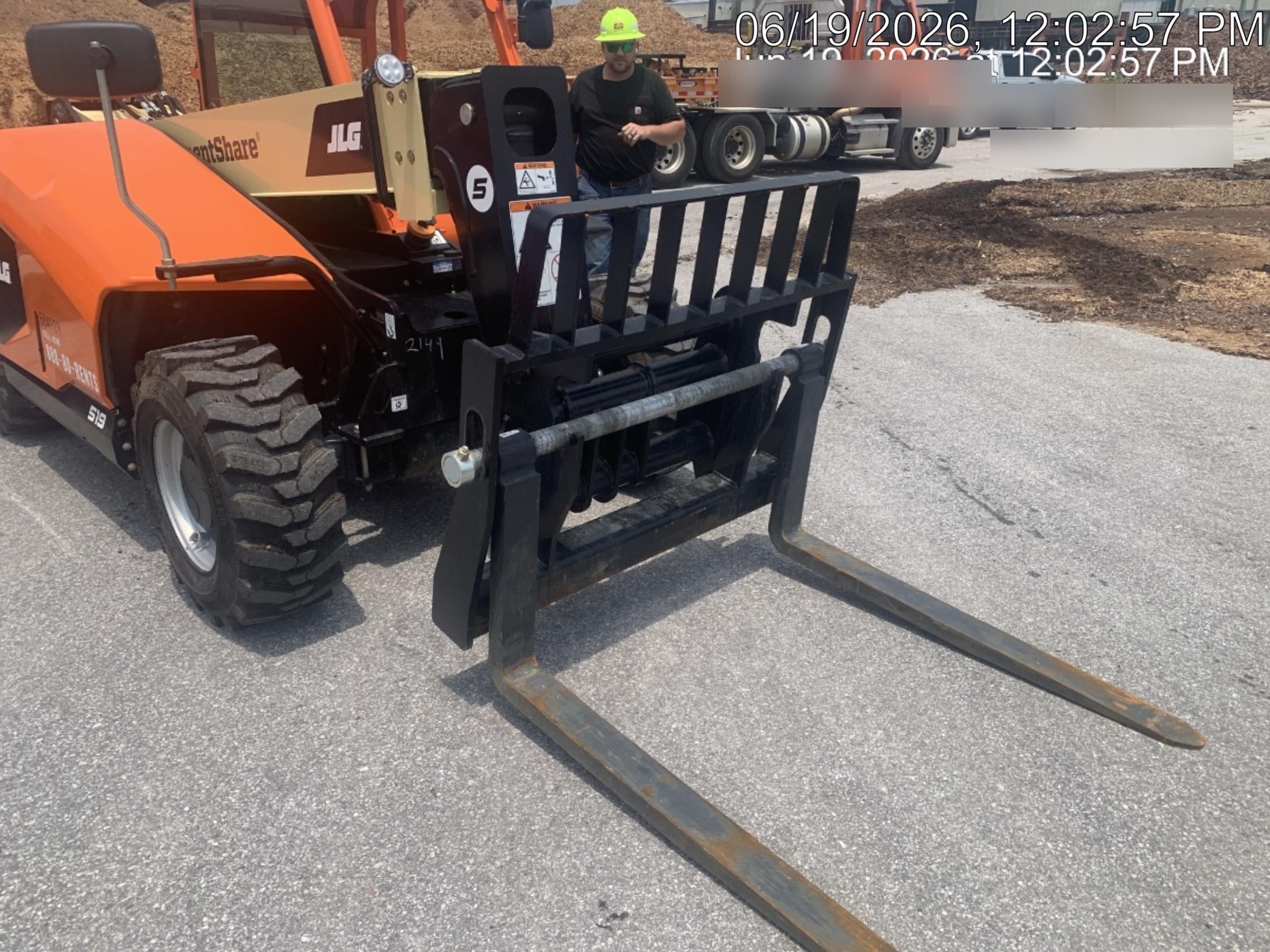 2026 JLG 519