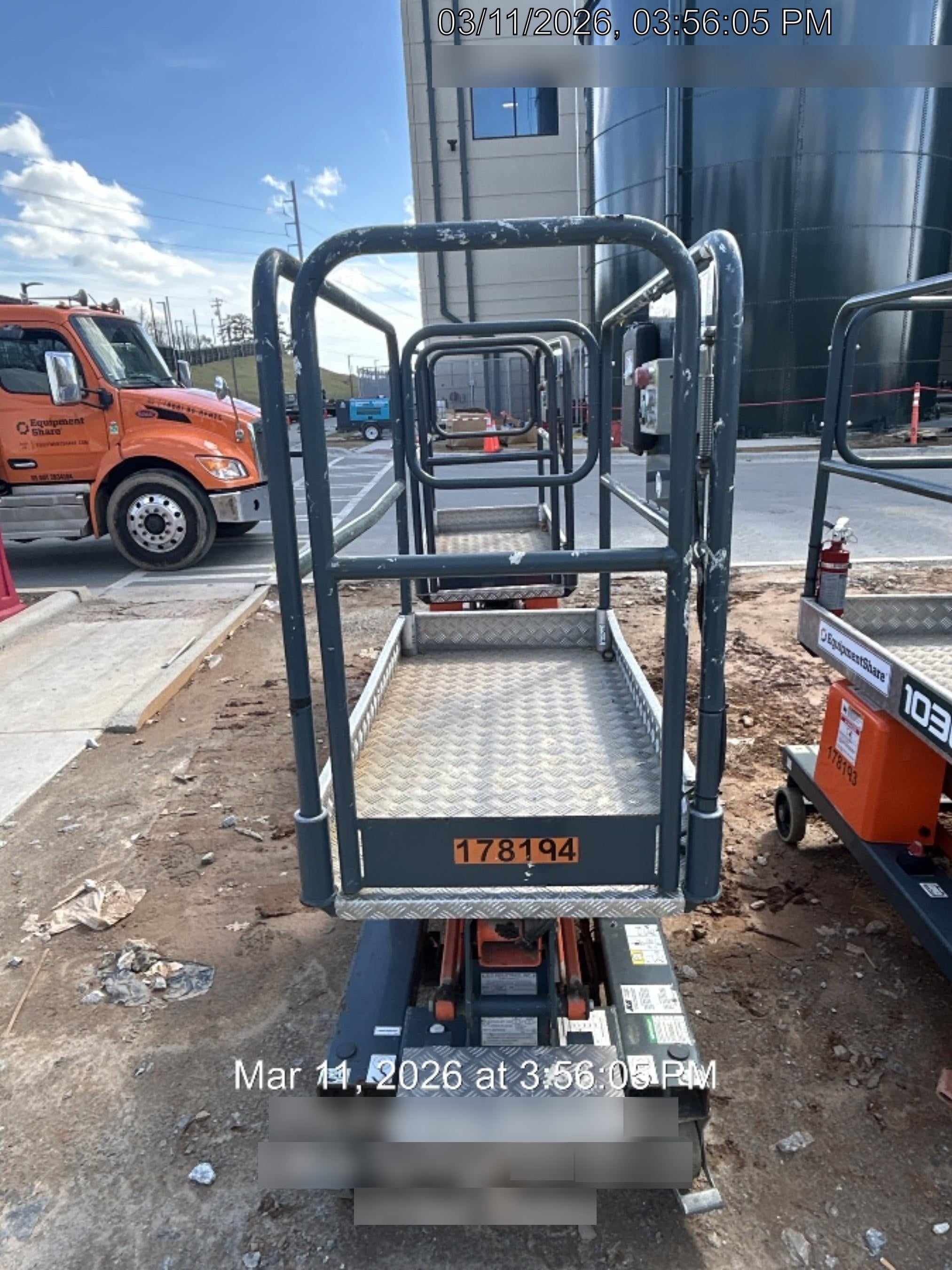 2021 JLG 1030P
