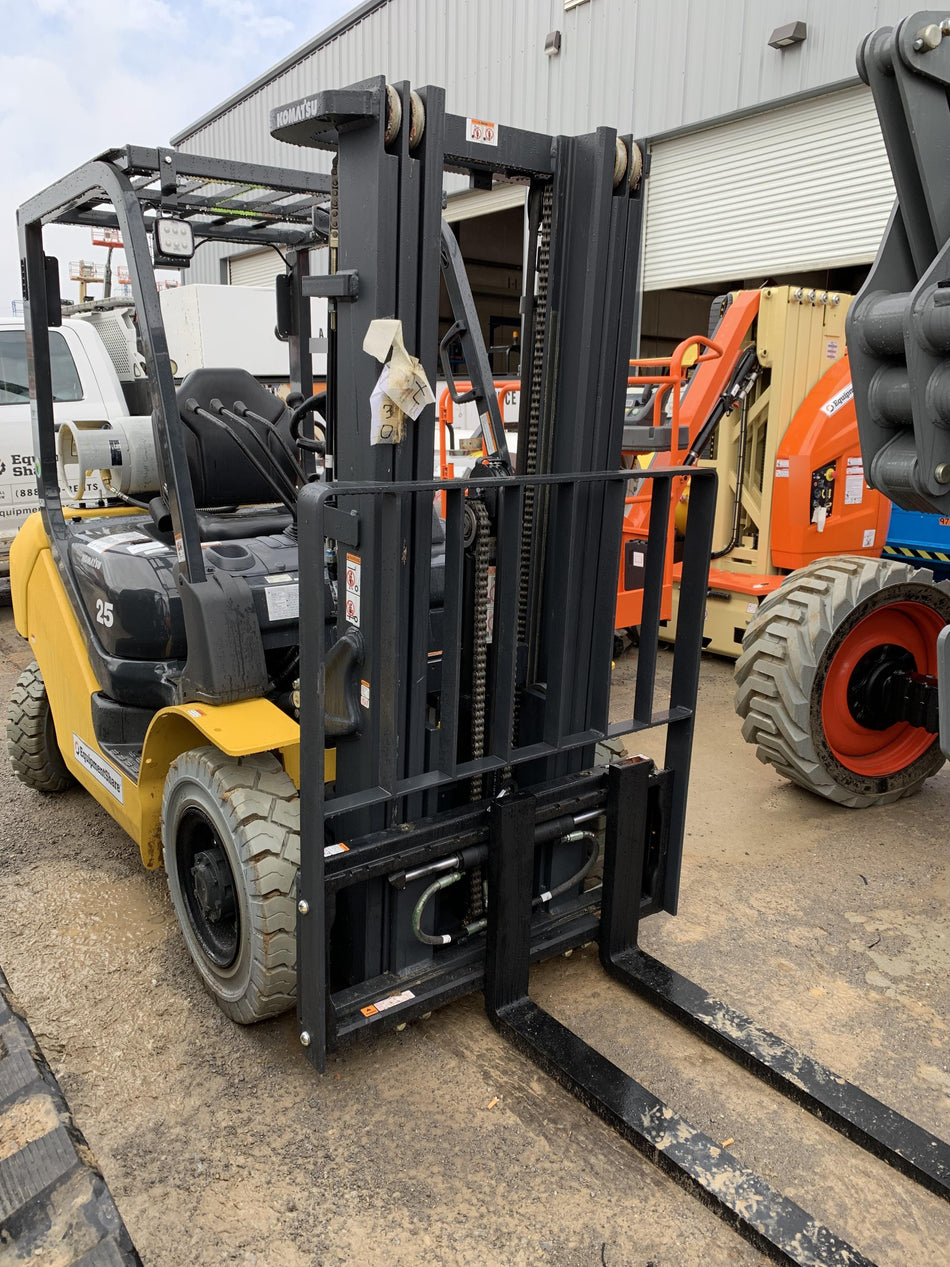 2022 KOMATSU FG25T-16