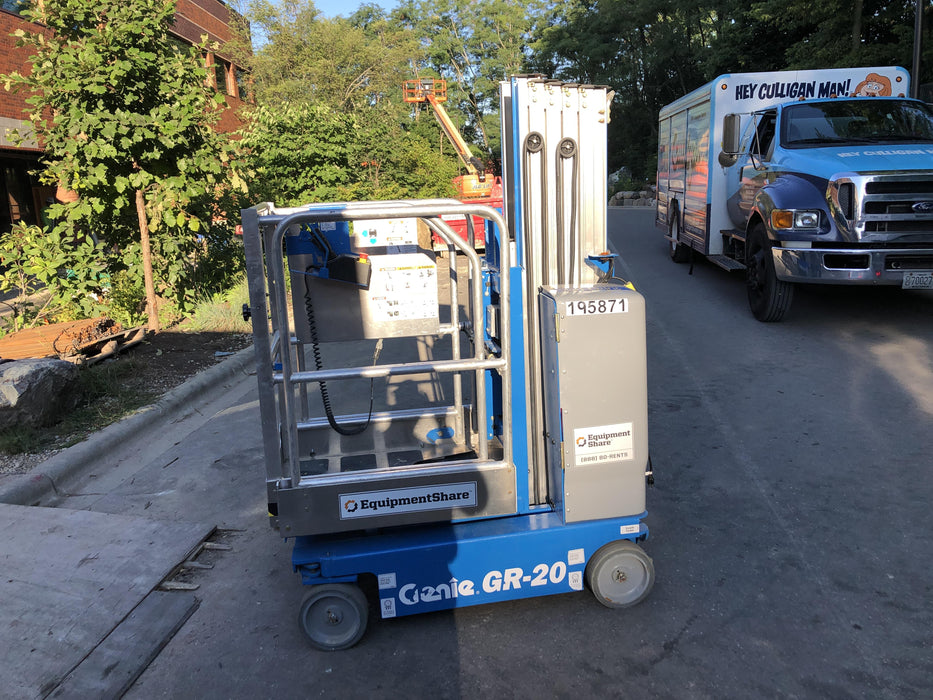 2021 GENIE GR-20