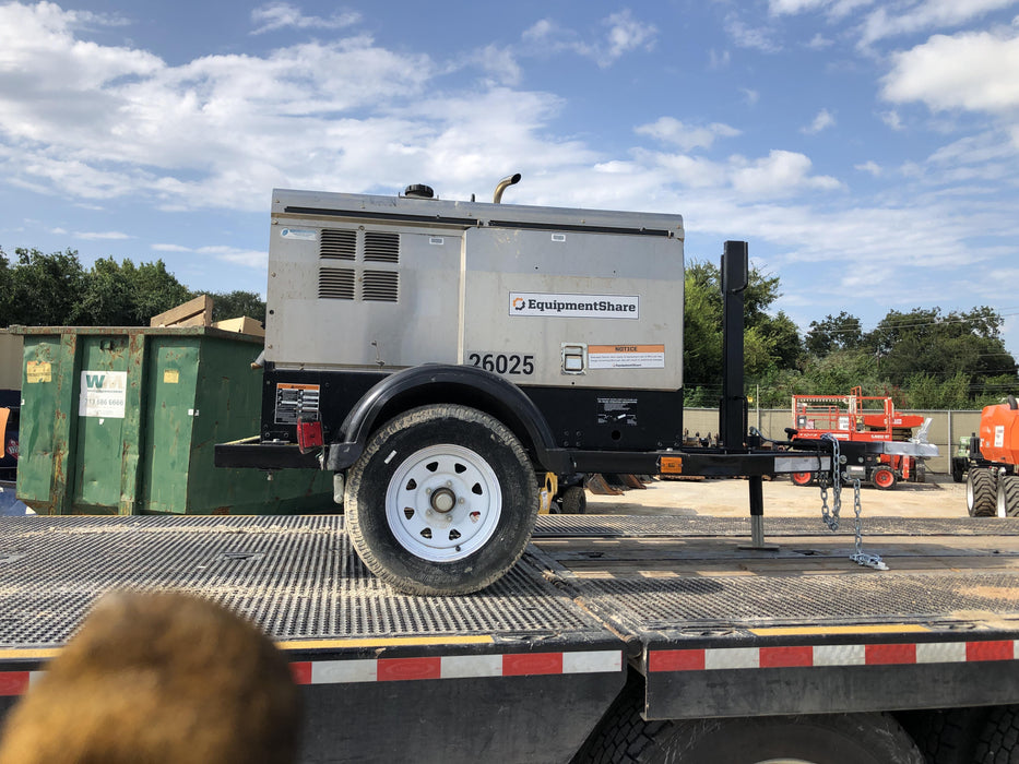 2019 Lincoln Electric Vantage 322 Lincoln Vantage 322 Welder w/Trailer, Light Kit, Cable Rack