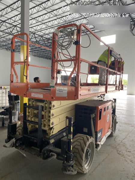 2021 JLG RT4069
