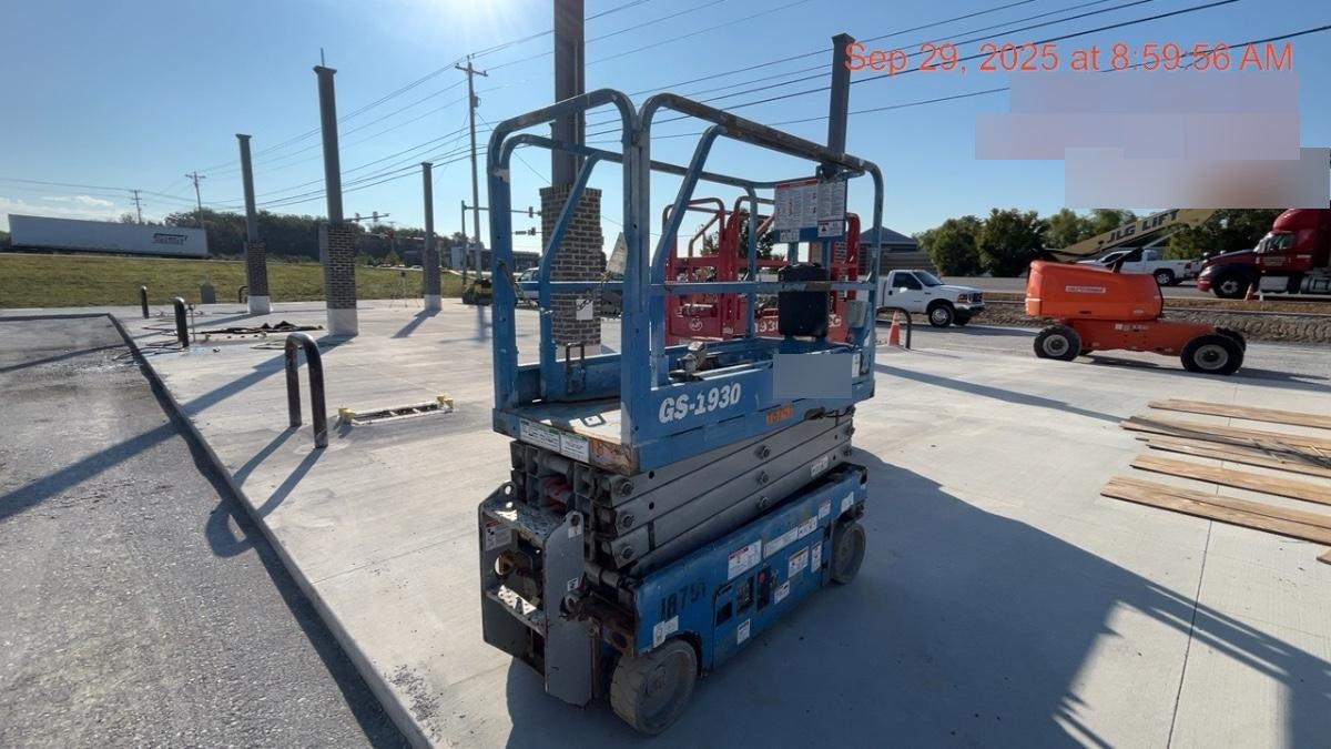2018 Genie GS-1930 Genie GS-1930 Scissor Lift w/Standard Options