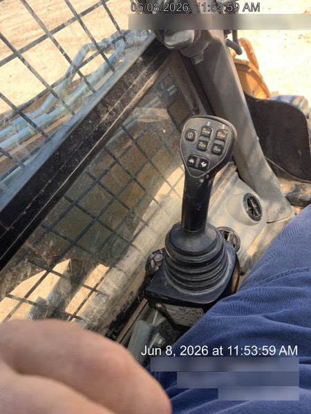 2021 CASE TR270B