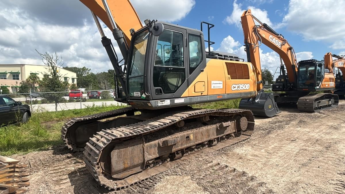 2017 Case CX350D CAB A/C, 13'-3" ARM, STEEL TRACKS