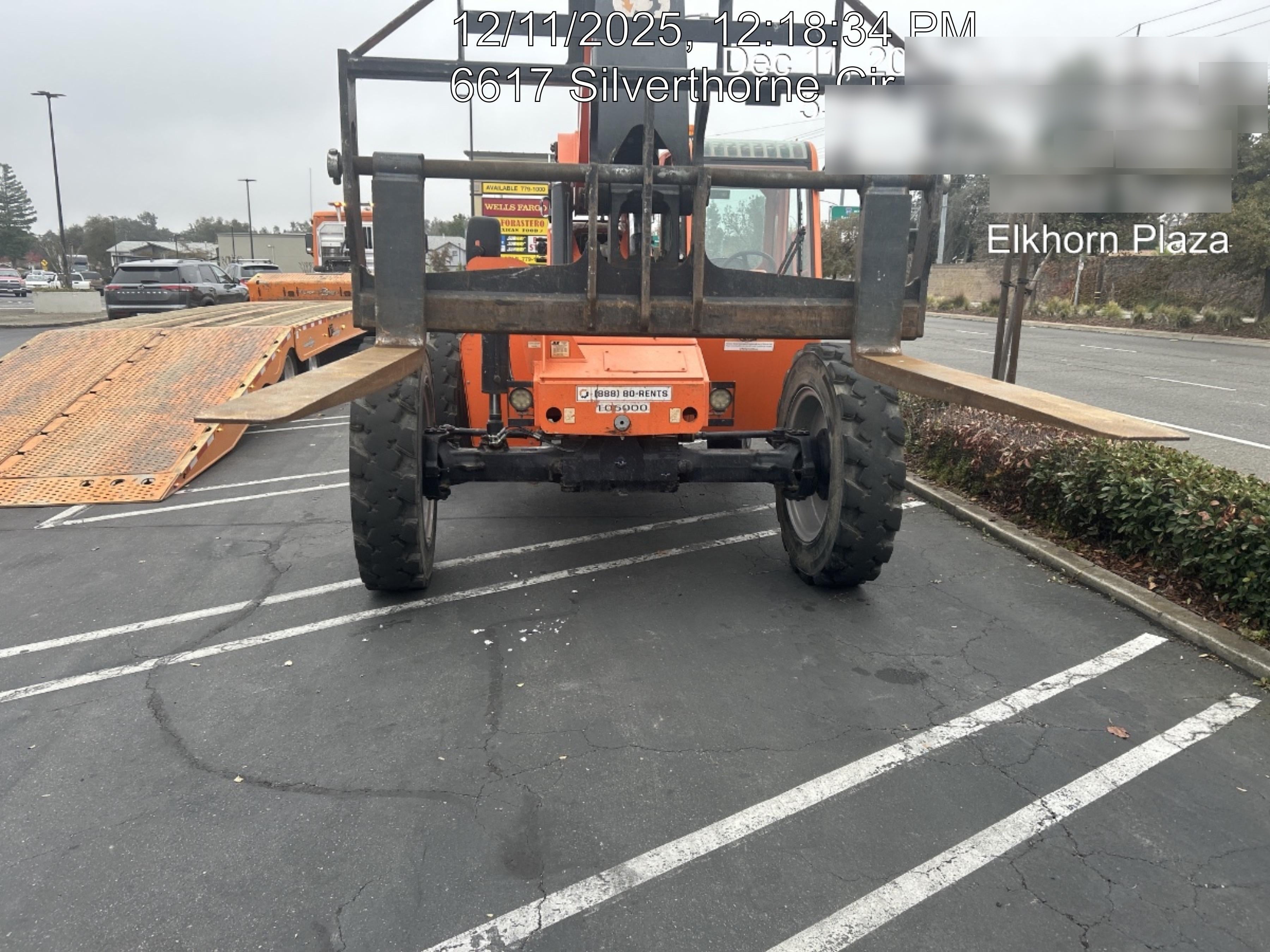2020 Skytrak 8042 Cab/Heat/Air, Solid Tires, Work Lights, Beacon, Aux Hydraulics, Back up Alarm, Lifting Eye, ES Decals