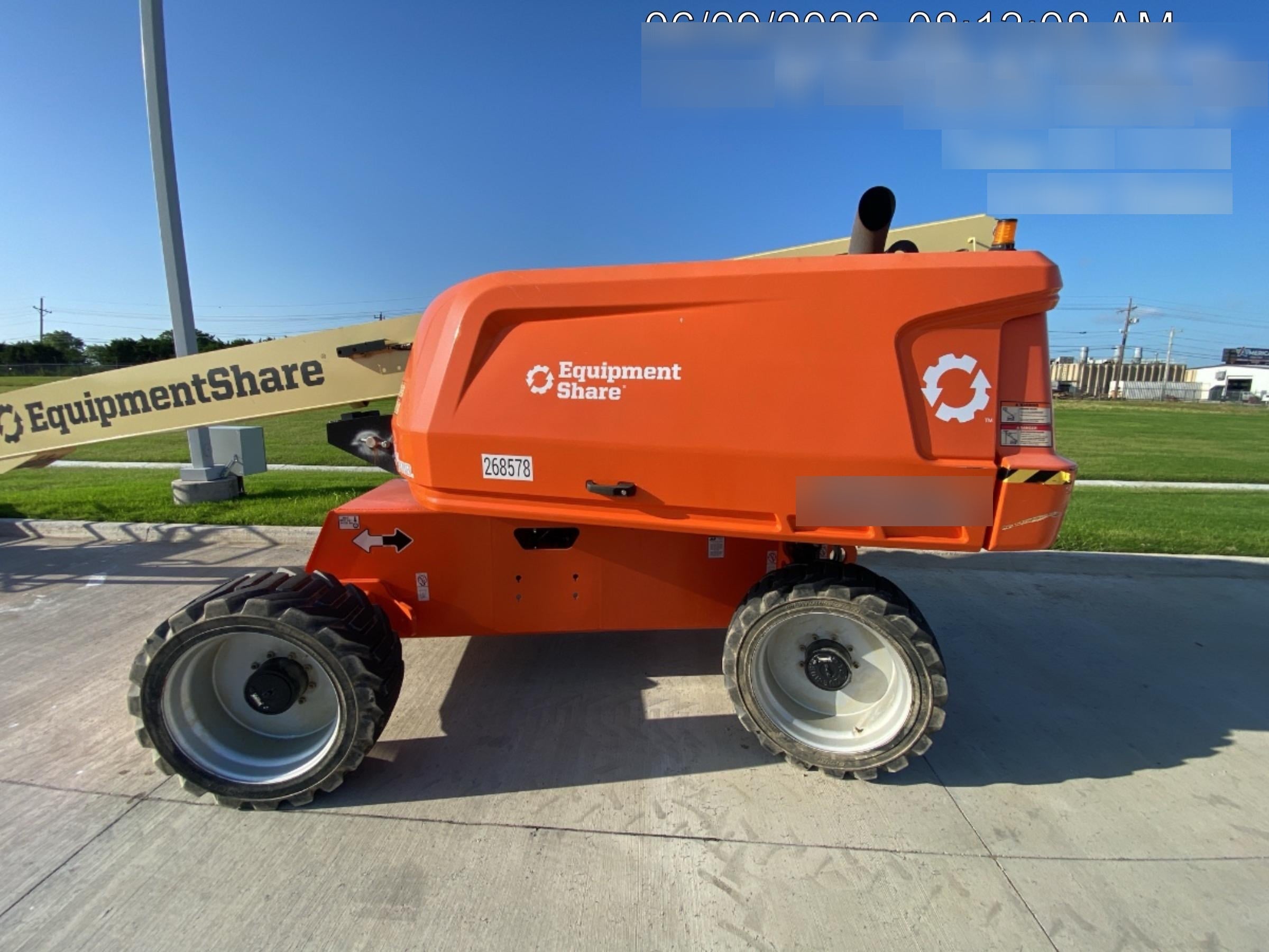 2022 JLG 660SJ