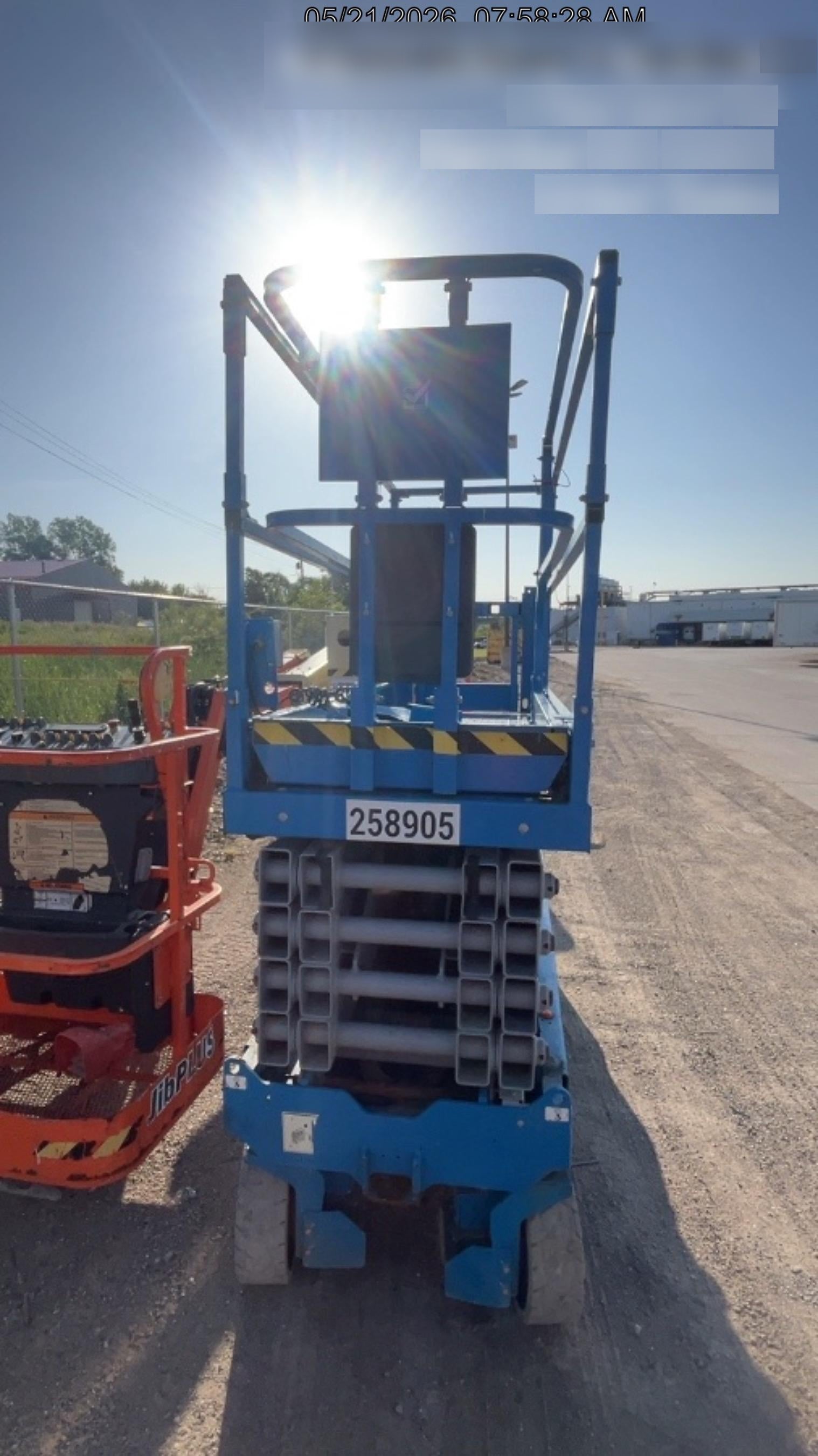 2022 GENIE GS-3232