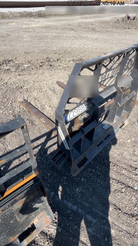 2022 PALADIN 48" Pallet Forks - Paladin