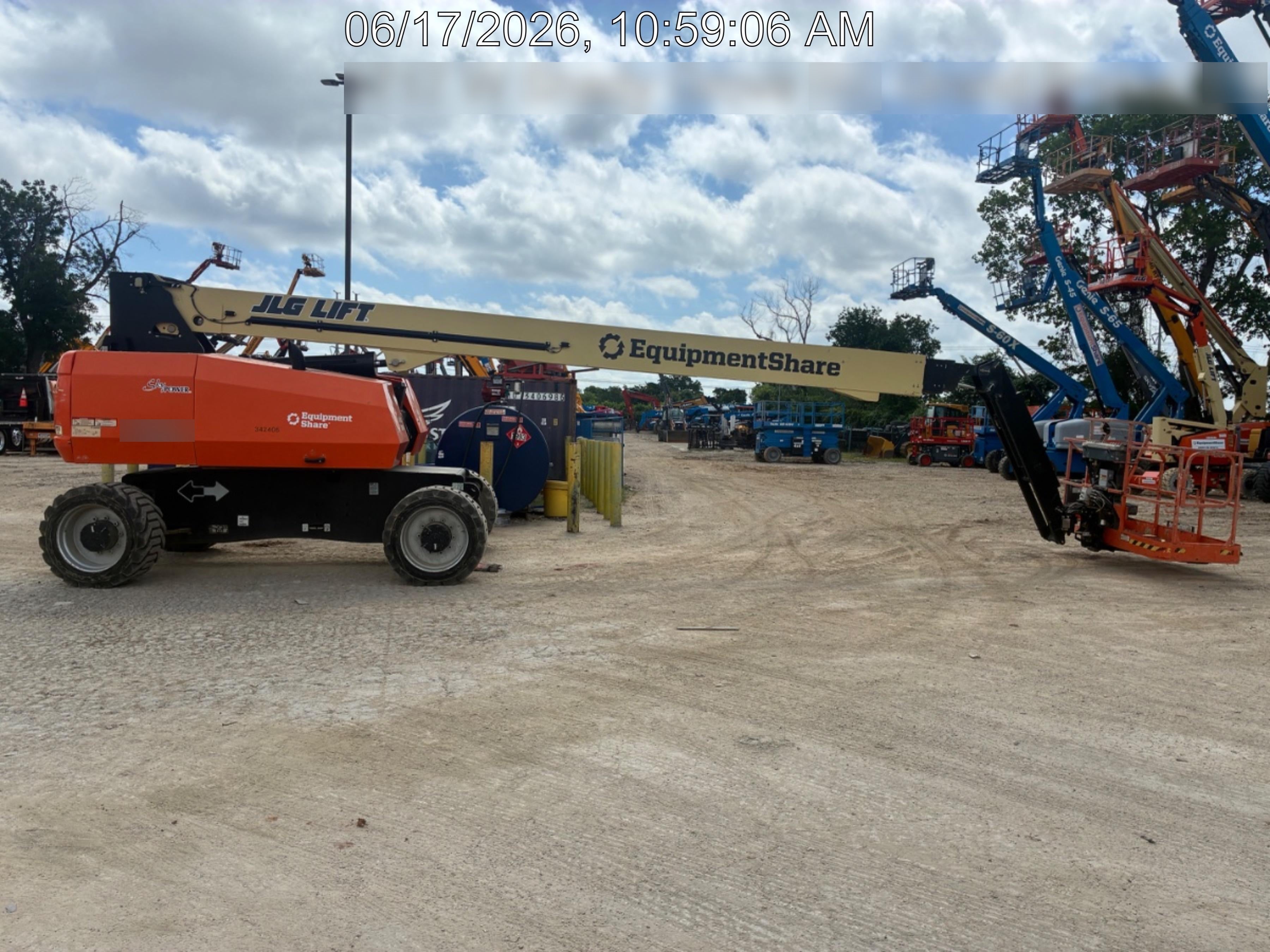2023 JLG 860SJ