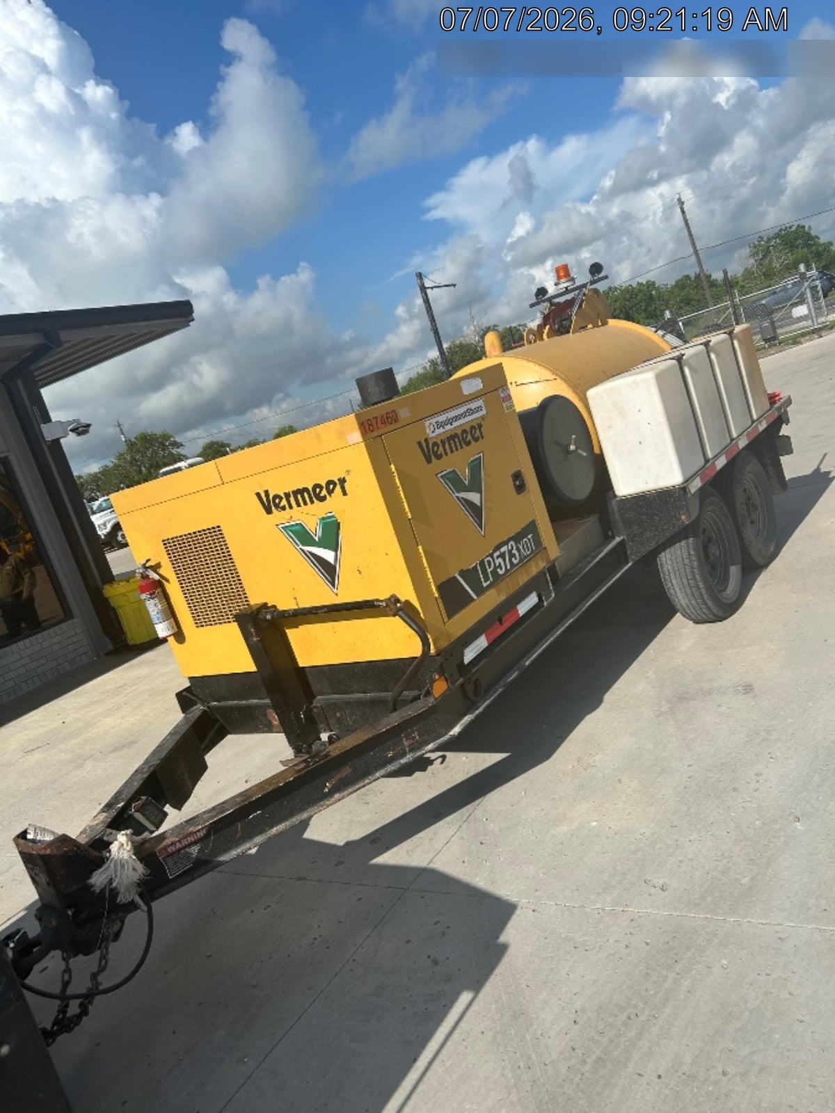 2021 VAC-TRON LP573XDT