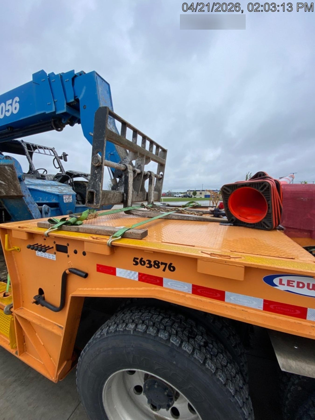 2017 GENIE GTH-1056