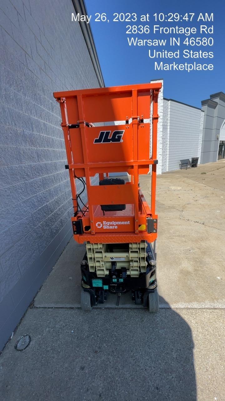 2022 JLG ES1932