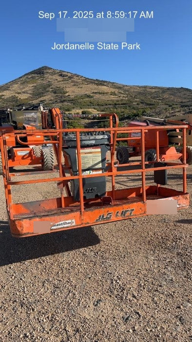 2019 JLG 860SJ