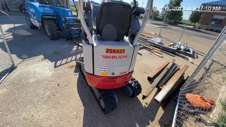 2022 TAKEUCHI TB210R