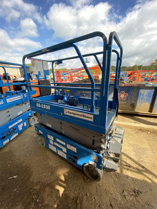 2019 Genie GS-1930 Fixed rails with chain Entry