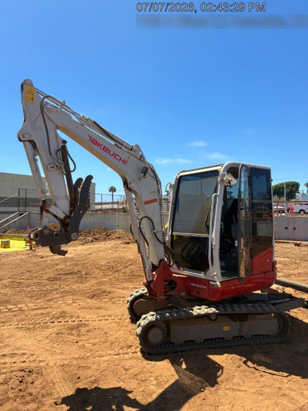 2024 TAKEUCHI TB235-2CRA