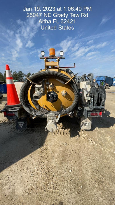 2022 VAC-TRON LP573XDT