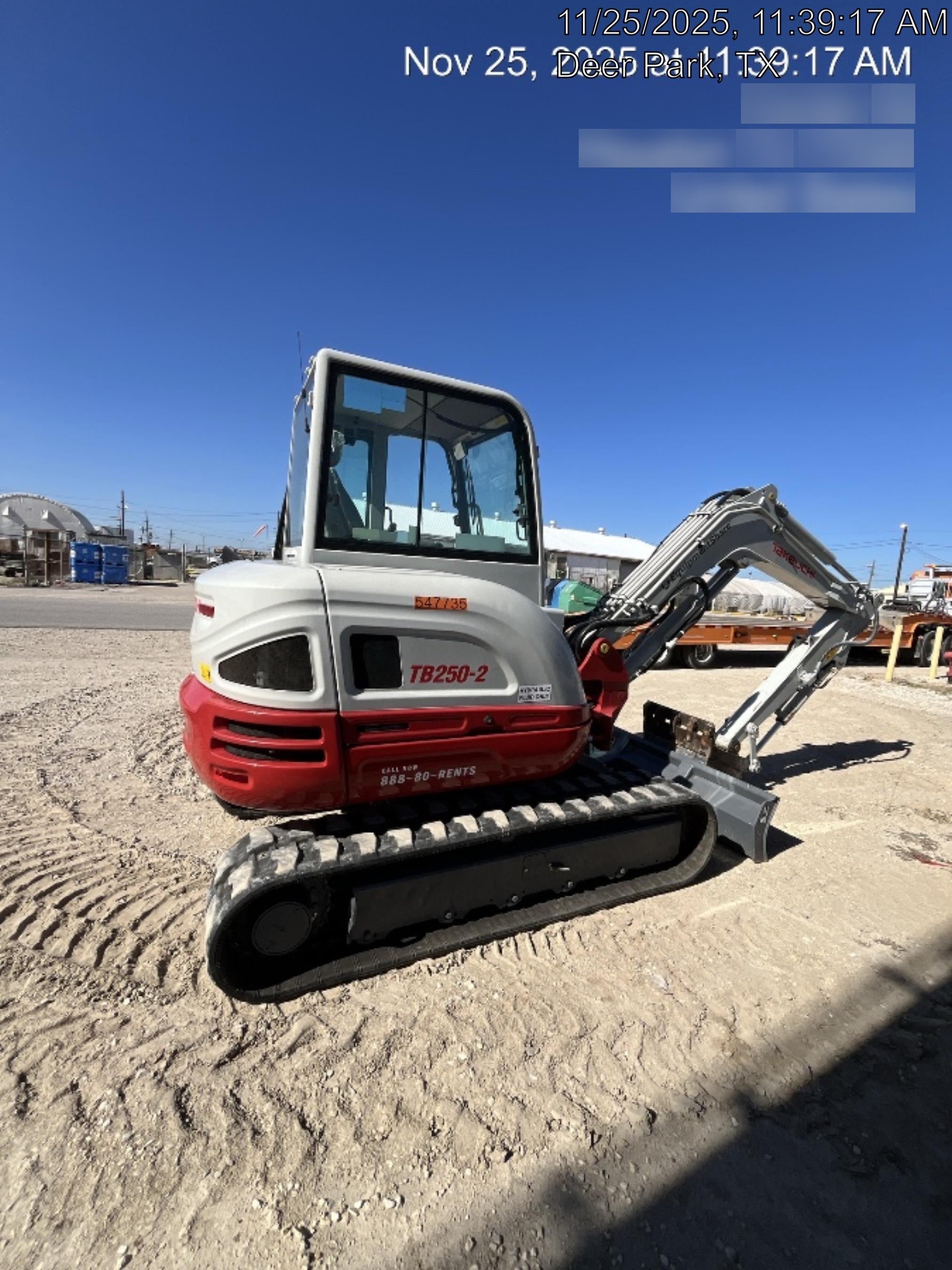 2025 TAKEUCHI TB250-2CR
