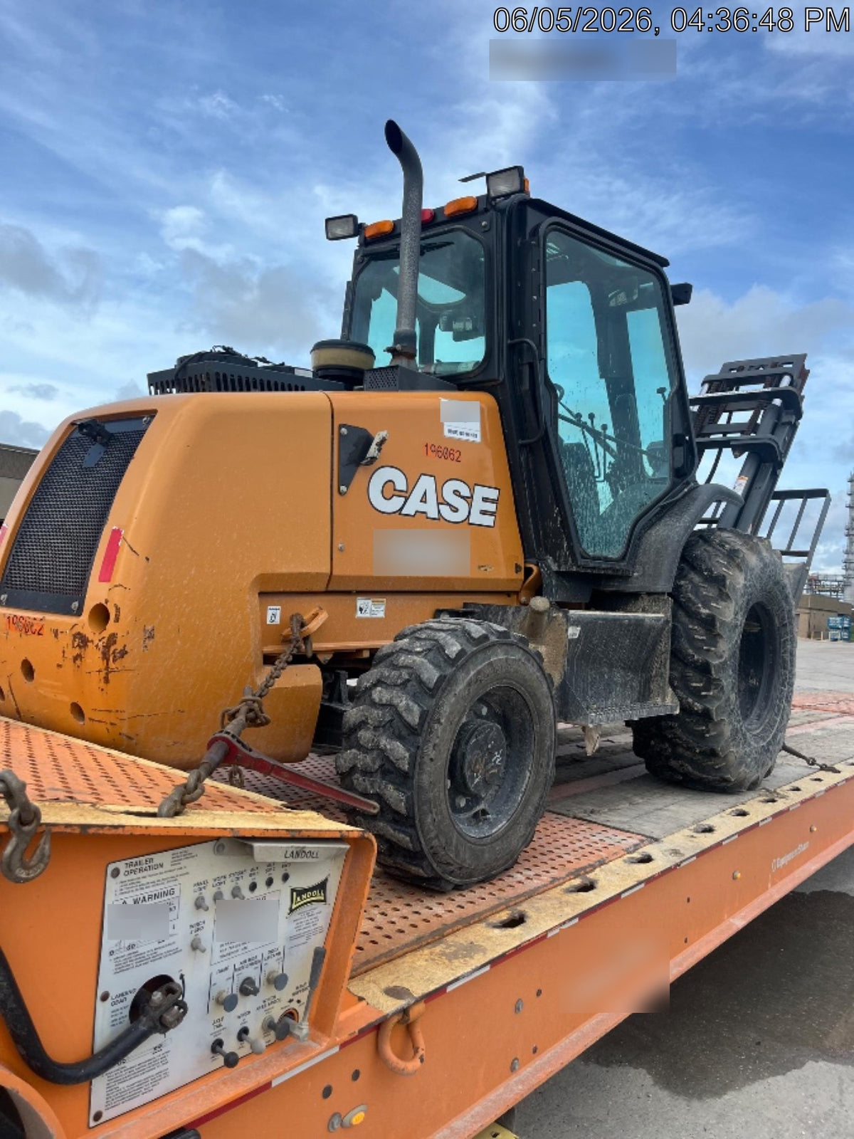 2021 CASE 588H