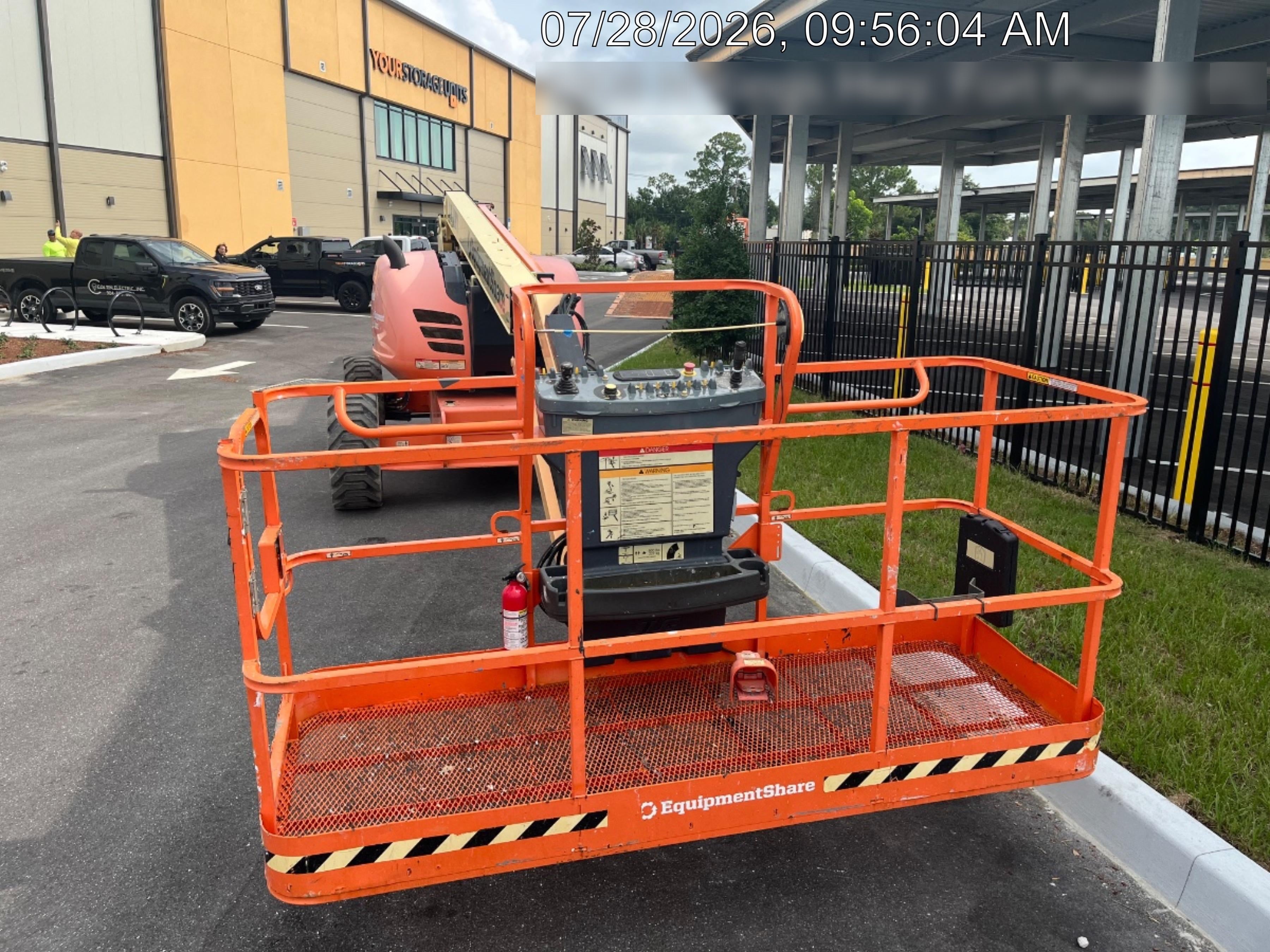 2023 JLG 600AJ