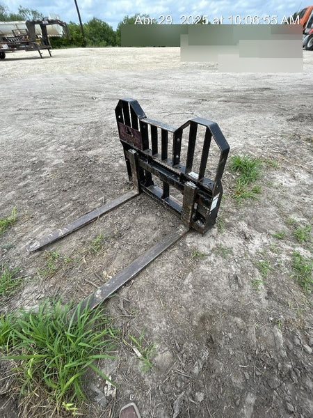 2023 VIRNIG 48" Pallet Forks - Virnig