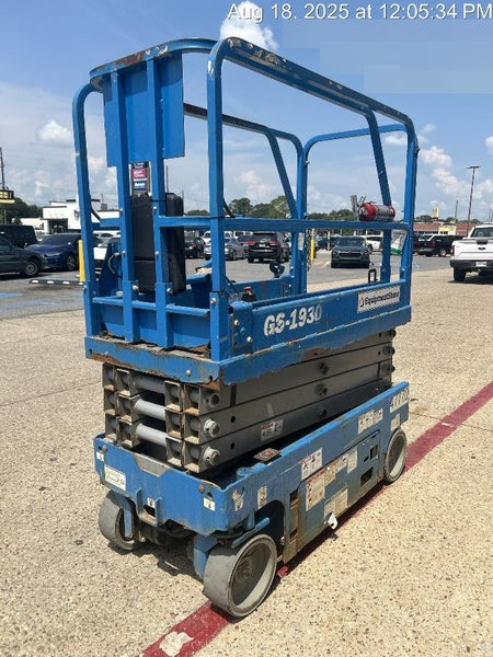 2019 Genie GS-1930 Fixed Rails with Chain Entry