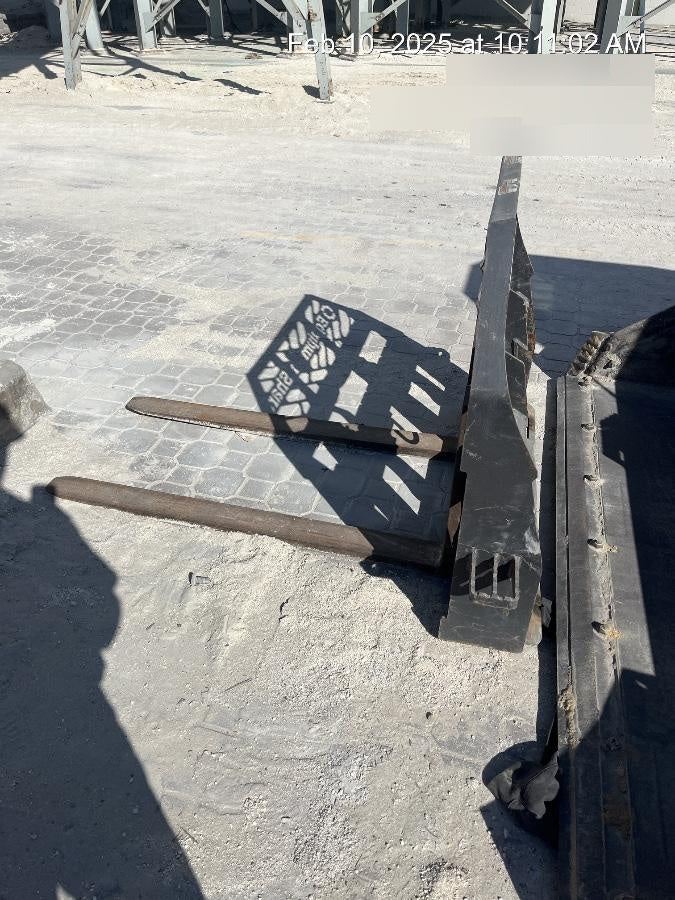 2022 PALADIN 48" Pallet Forks - Paladin