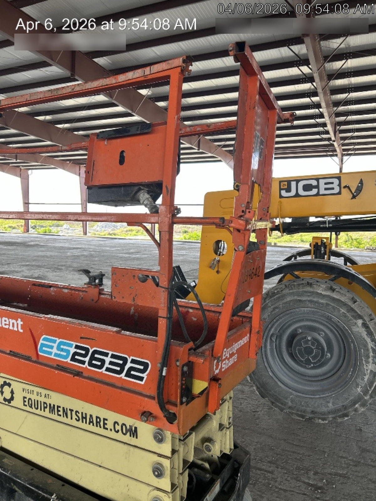 2022 JLG ES2632